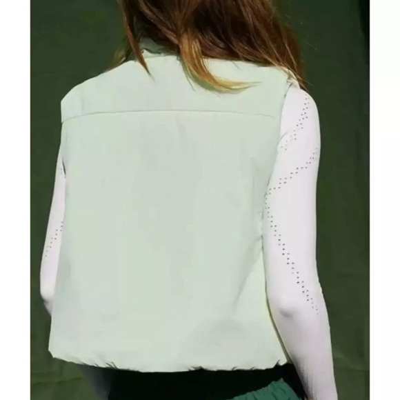 Free People FP Movement Sight Seein’ Puffer Vest Medium - Picture 2 of 10